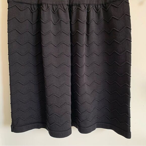 ROMEO AND JULIET BLACK DRESS - Picture 8 of 12